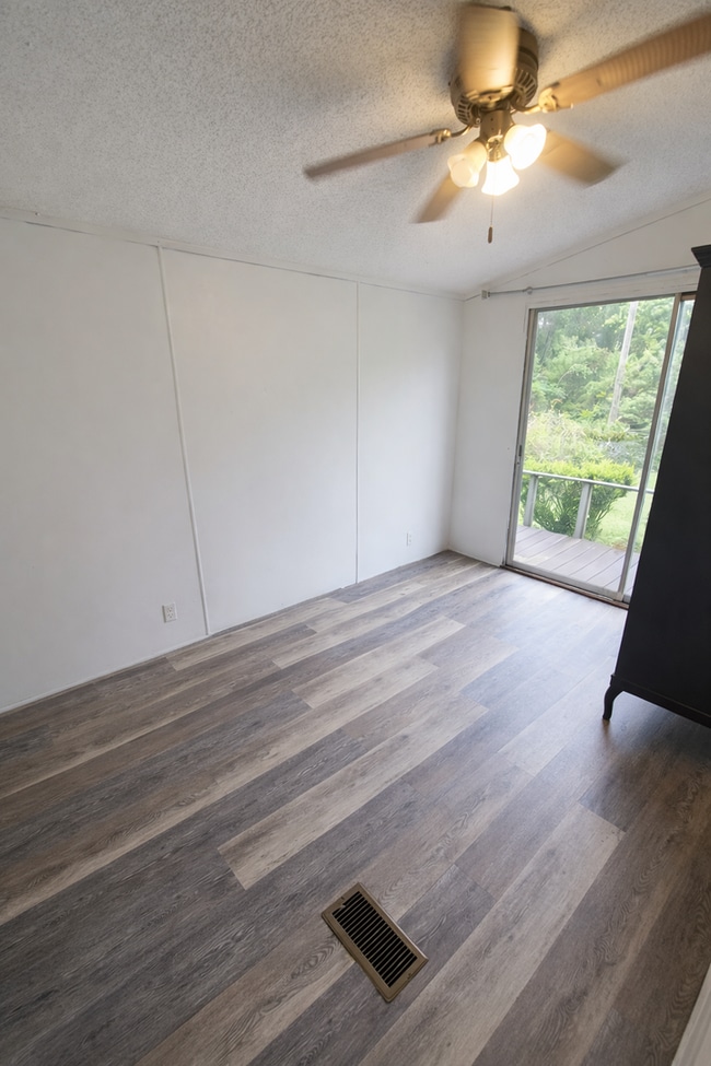 Photo - Charming 2BR / 2BA Home in Quiet Silver Springs Neighborhood