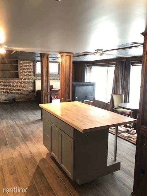 Photo - 1 br, 1 bath Condo - 3601 Dodge St