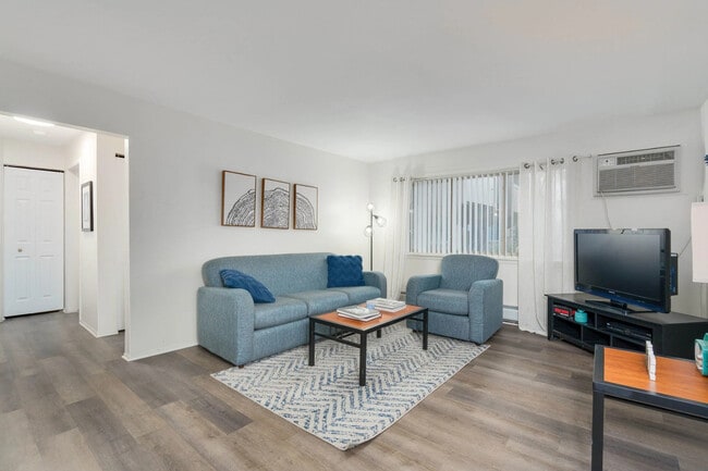 Capitol Villa Apartments