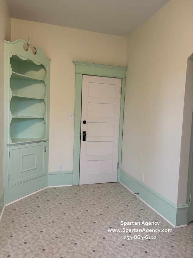 Photo - 143 4th Ave NW Unit D