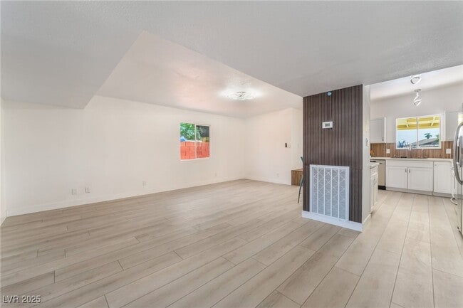 Photo - 3008 Lawndale St