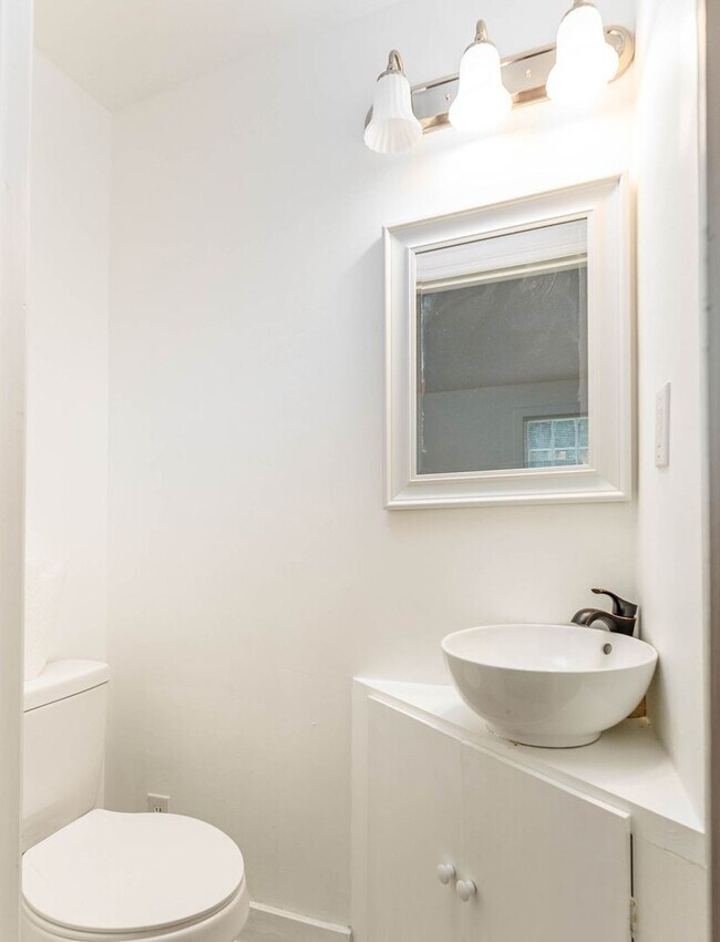 Photo - 3 Bedroom 1.5 Bath Townhouse in Wagener Terrace - Charleston Peninsula