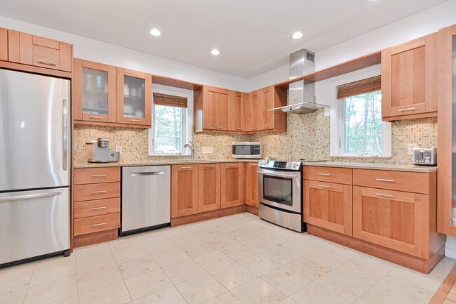 Photo - 10 Fox Hollow