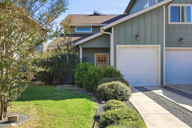 Photo - 1125 Walton Ln