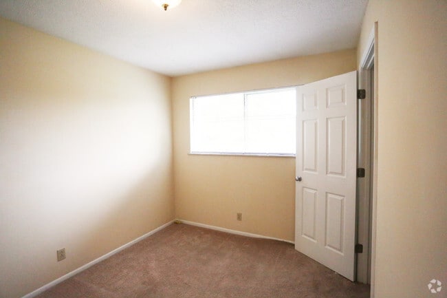 bdrm 2 - Wynwood Townhouses