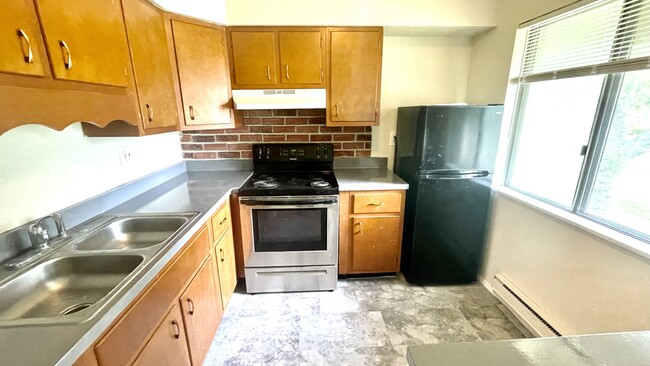 Photo - 7579 Hazelcrest Dr Condo Unit #H