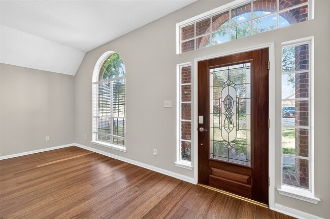 Photo - 16431 Red Crest Dr