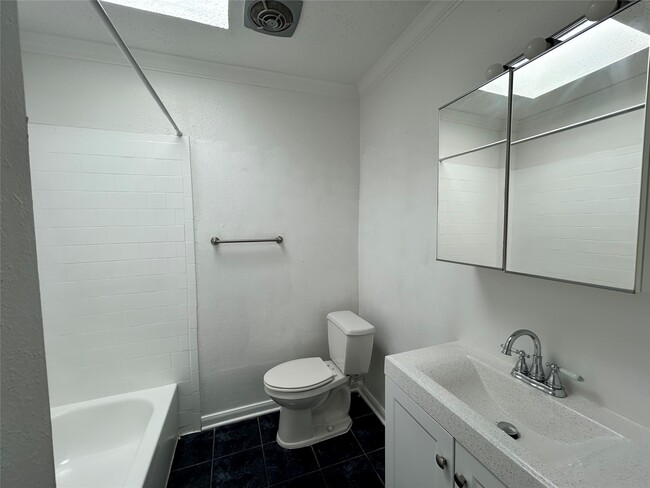 Photo - 219 Marshall St Unit 220