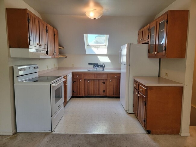 Photo - 1029 Quentin Rd Unit 2nd Fl