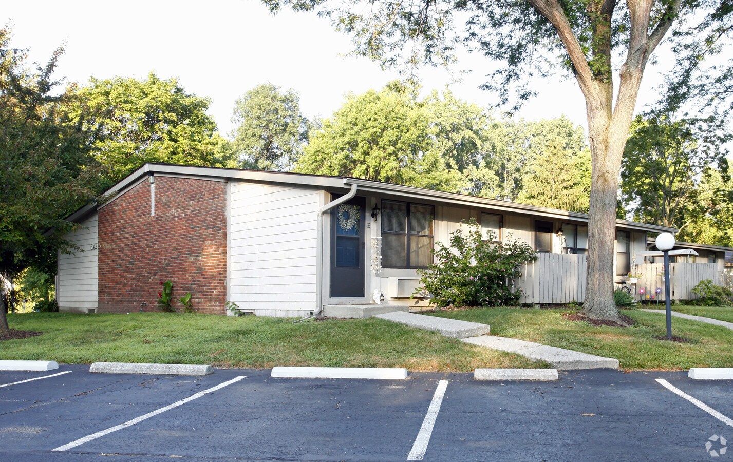 Photo - Meadowood Apartments