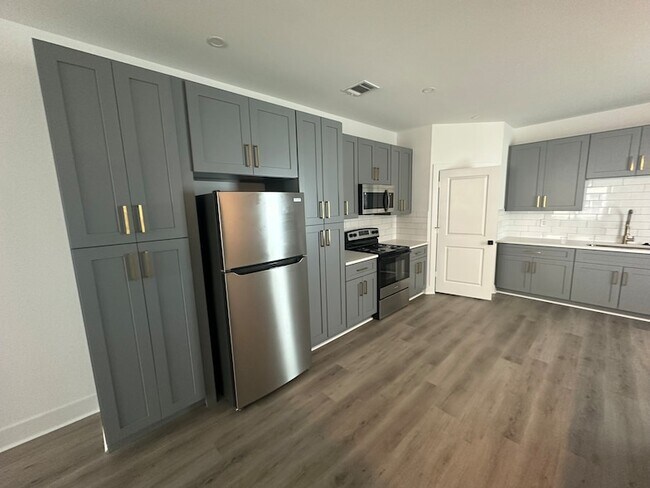 Photo - 3251 Sauce Pan Wy Unit B