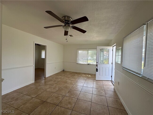Photo - 821 Courtington Ln Townhome