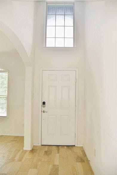 Photo - 1405 Acmite Ave