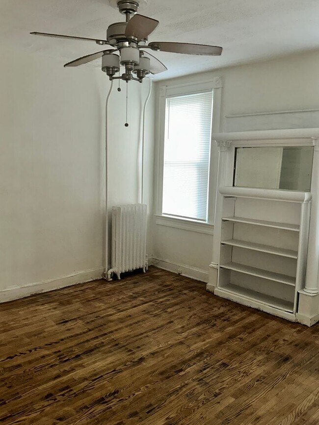 Photo - Spacious Home Available for Rent! W/D! Available Now!