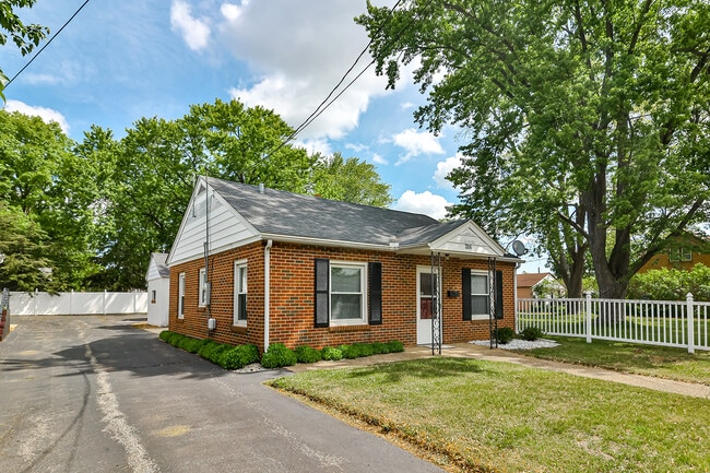 Photo - 304 Merrill Ave