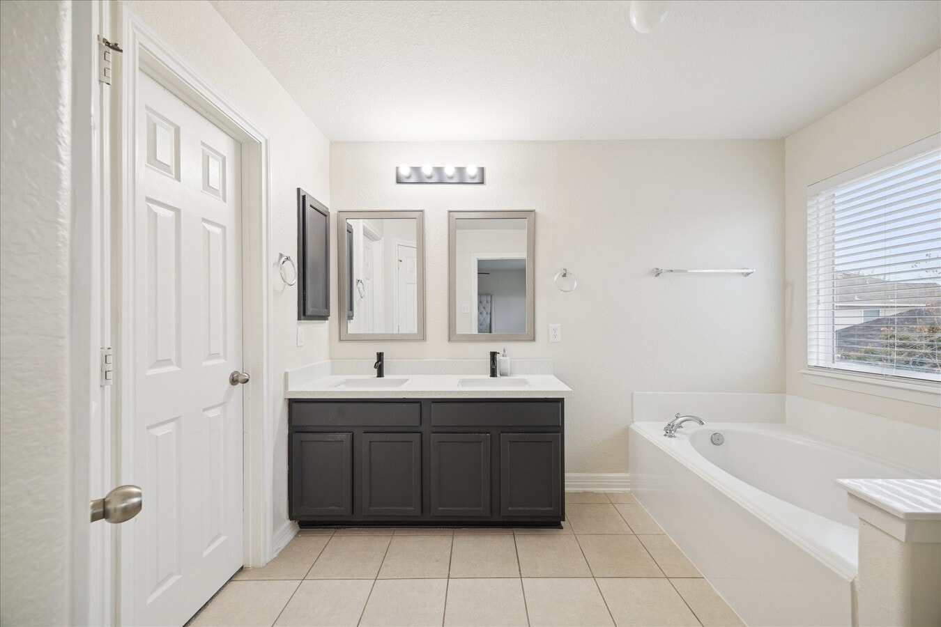 Photo - 17923 Hollow Hill Ln