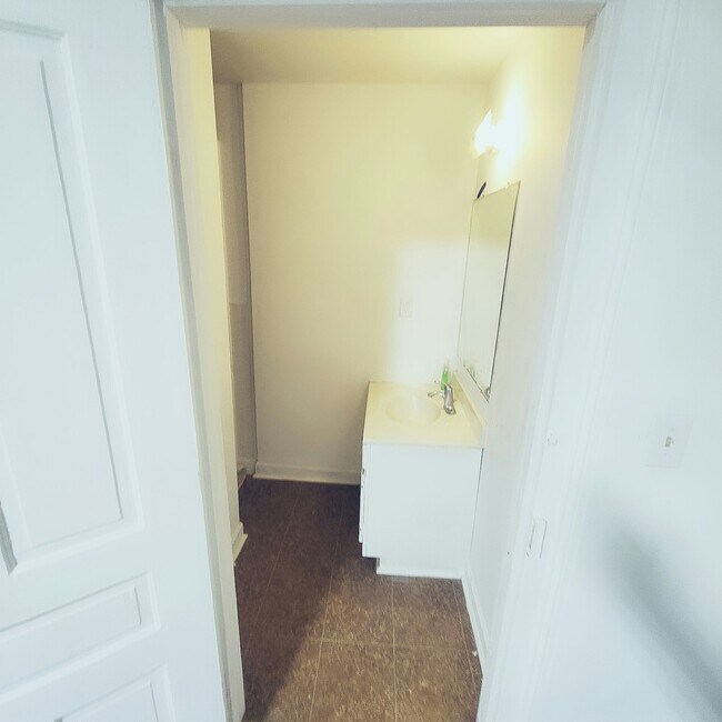 Photo - 302 Dahl St Unidad A