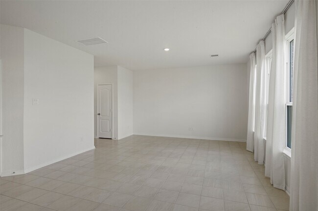 Building Photo - 21111 Salton Sea Ln