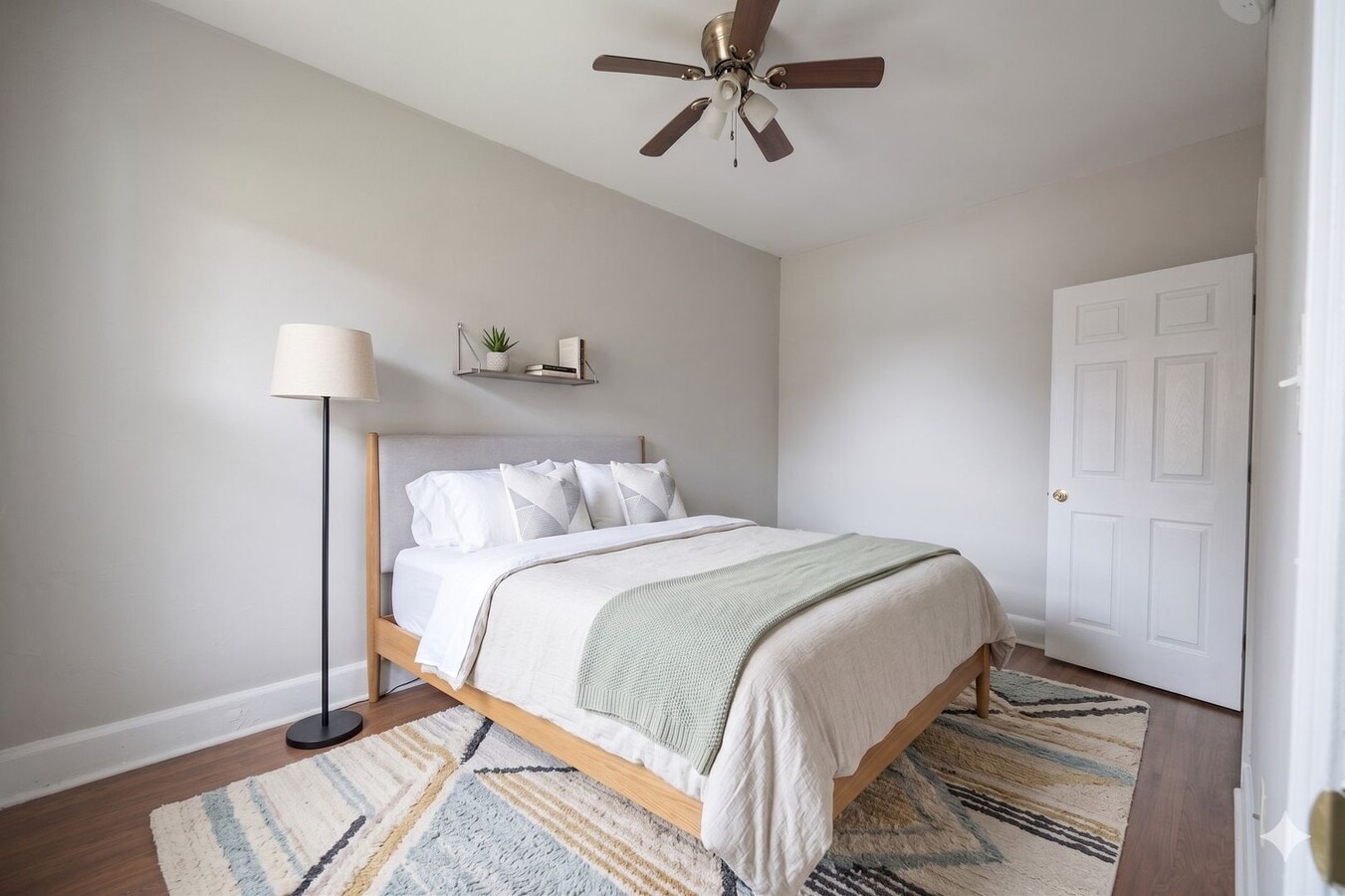Photo - 524 N Preston St Unit 1F