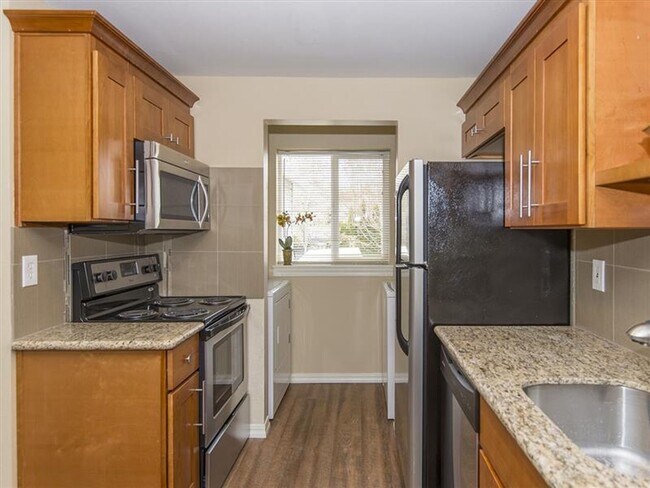 College Park Apartments