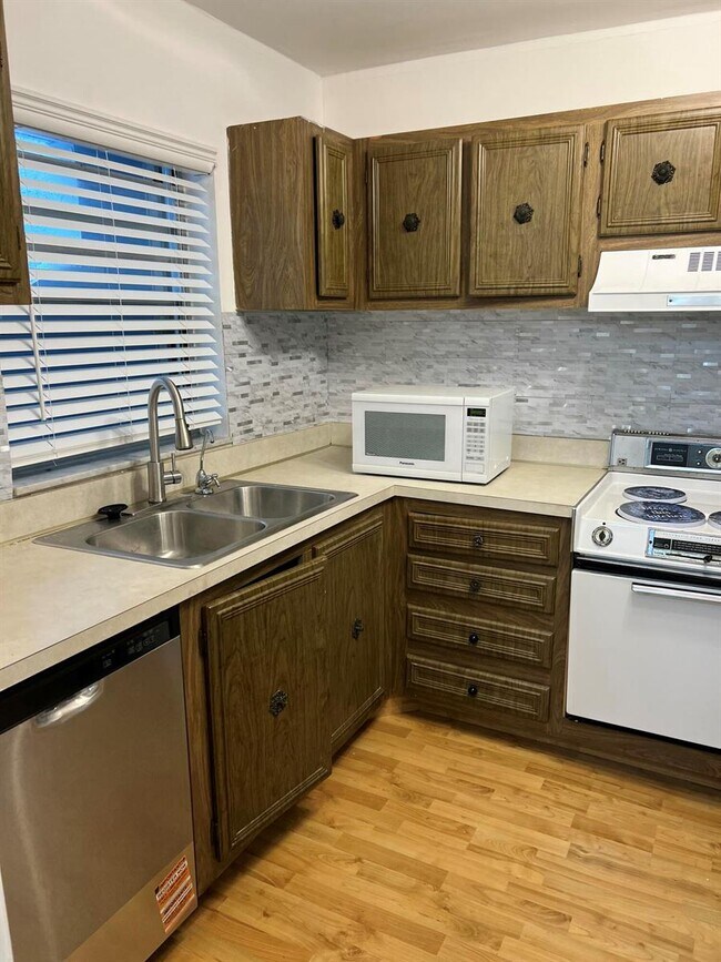 Photo - 9470 Live Oak Plz Unidad 204