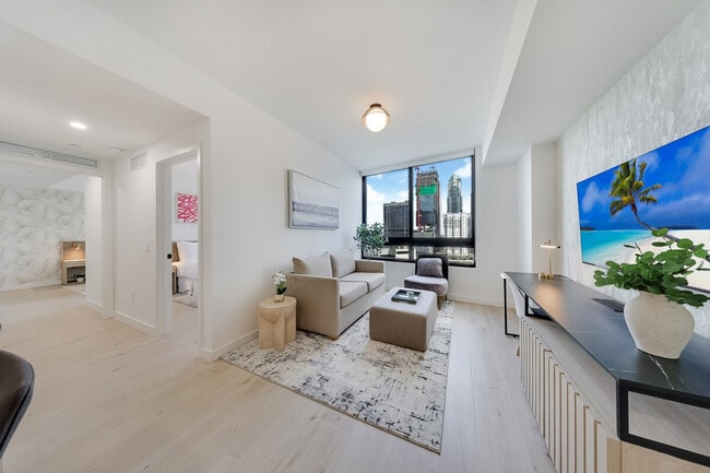 Photo - 225 N Miami Ave Unidad ID1386896P