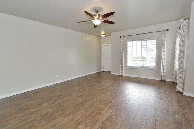 Photo - Spacious Home in Quiet Neighborhood