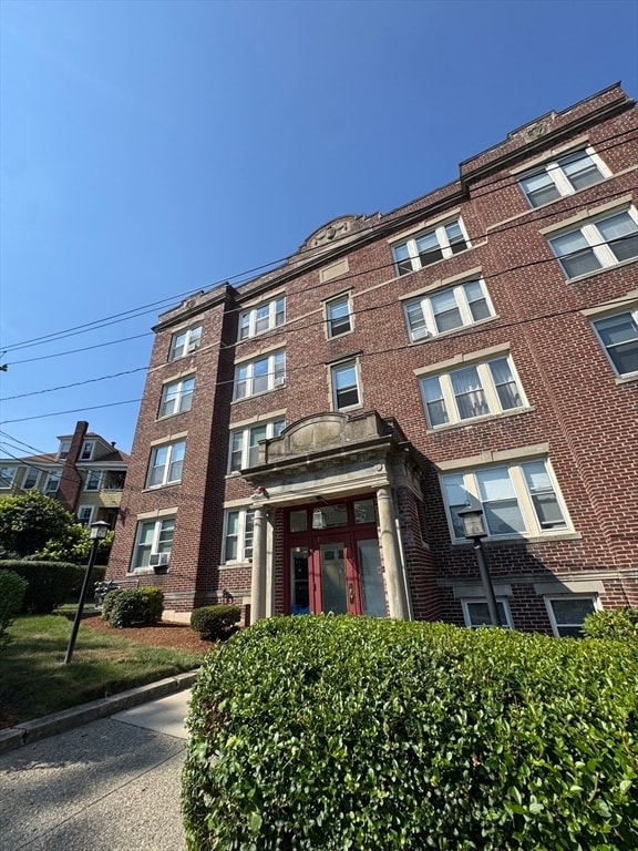 Building Photo - 31 Dennison Ave Unit D Rental