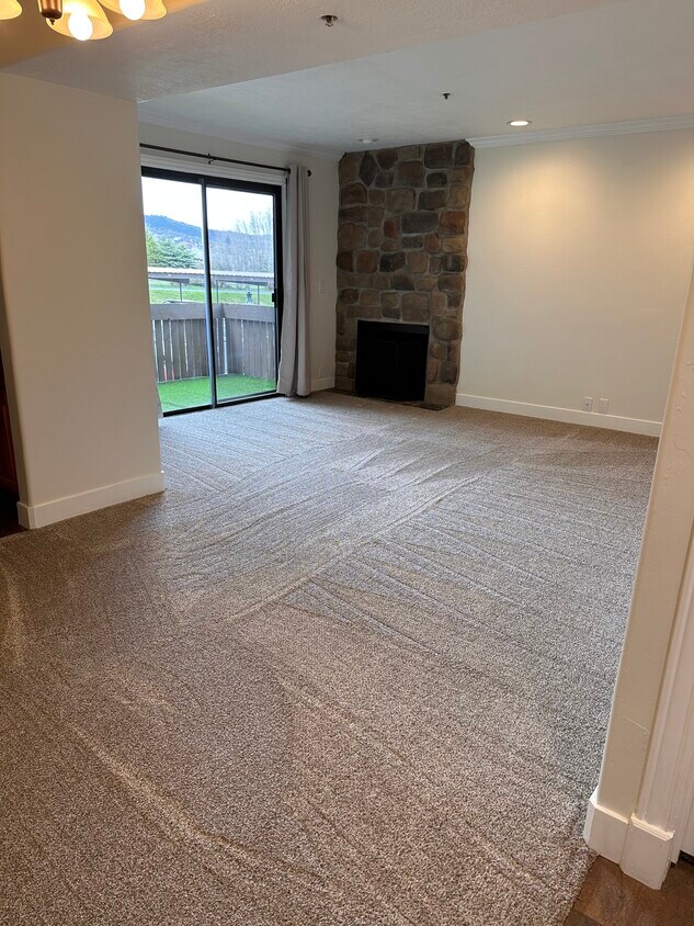 Living room - 7035 N 2200 W (Park City, UT)