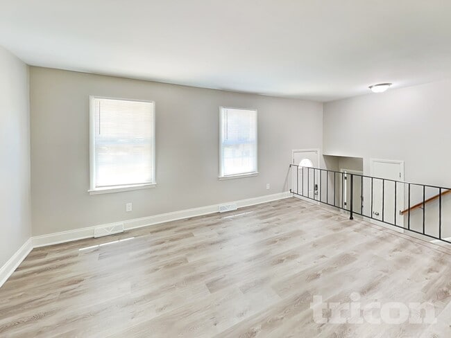 Photo - 6809 Cardigan Ave