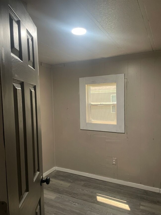 Photo - Two Bedroom One Bath Manufactured Home in Huntington