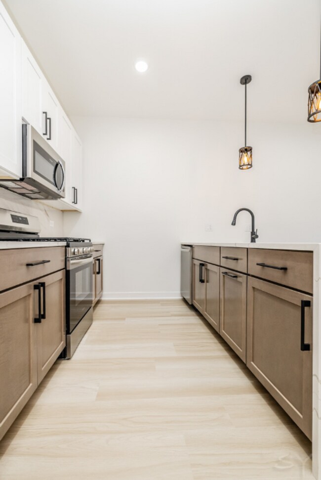 Photo - 1058 N Central Park Ave Unidad 1