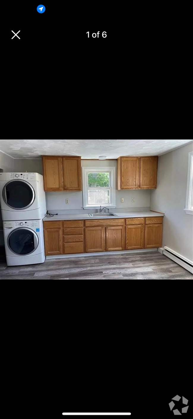 Building Photo - 8 Robbin Rd Unit Longmeadow enfield Rental