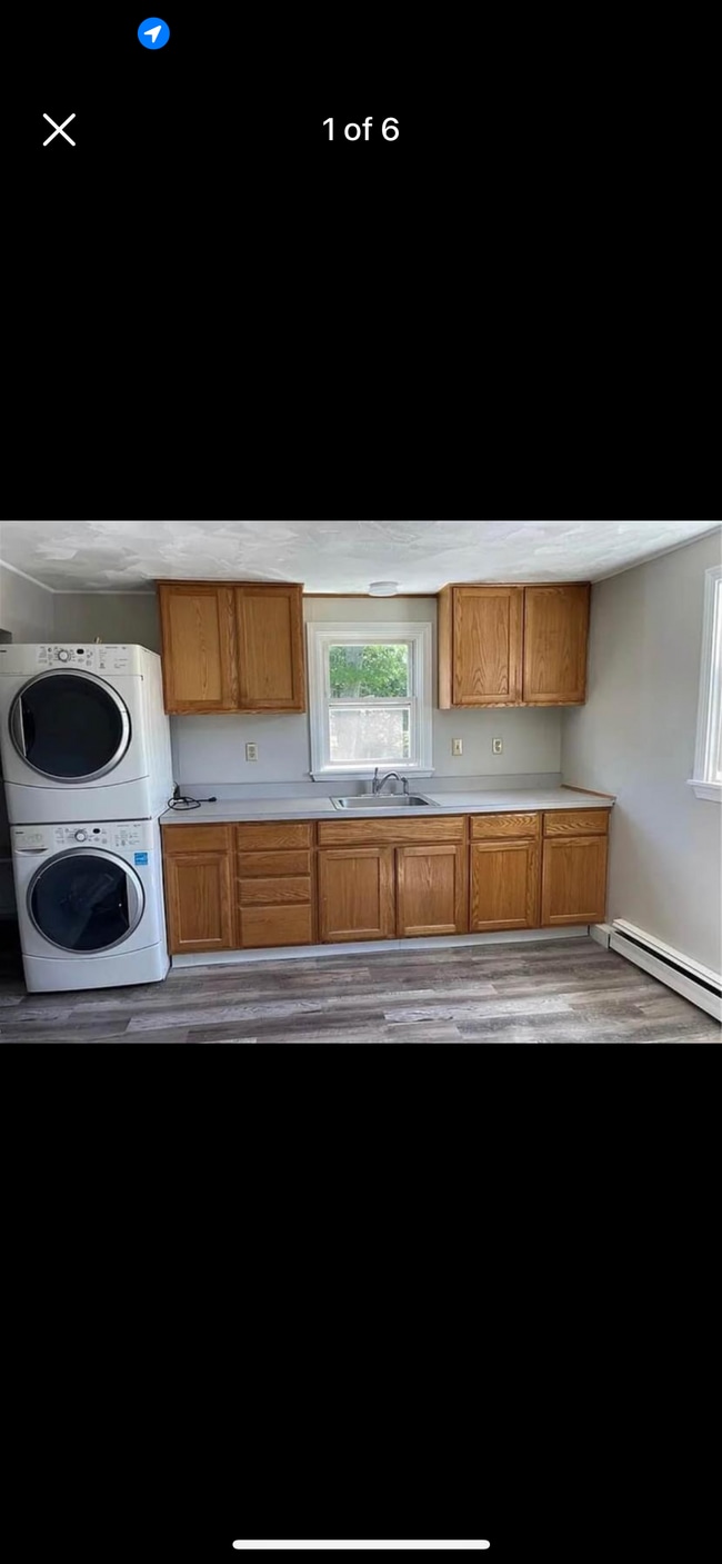 Building Photo - 8 Robbin Rd Unit Longmeadow enfield Rental