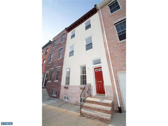 Photo - 1839 Christian St