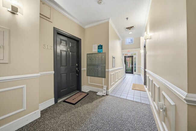 Photo - 300 Yarmouth St Unidad 3210