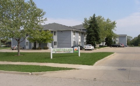 Building Photo - Sunset Village Rental