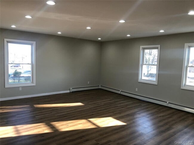 281 Dogwood Ave