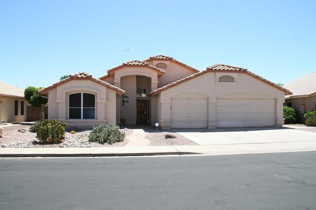 Building Photo - RANCHO DEL MAR BEAUTY