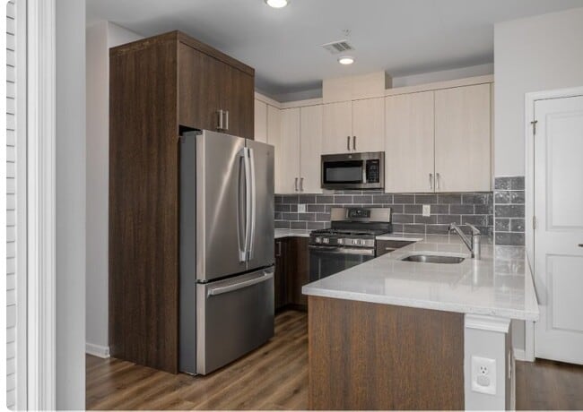 Photo - 78 Murray St Unit 202