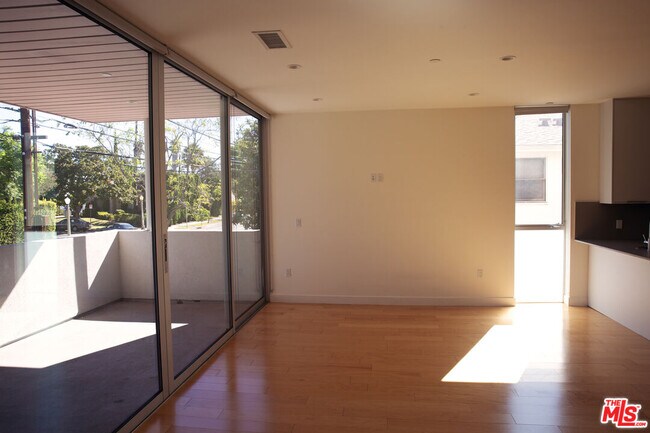 Photo - 4826 Franklin Ave Condo Unit 5