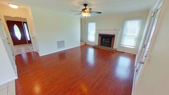 Photo - 6741 Foxberry Rd