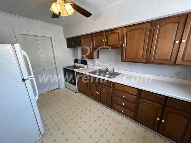 Photo - 1202 Walnut-