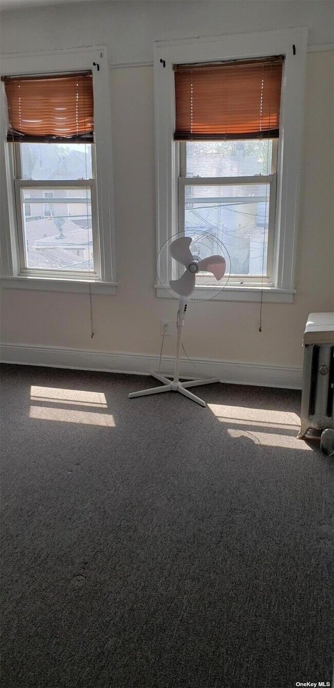 Photo - 86-30 126th St
