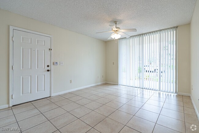 Building Photo - 1195 Wildwood Lakes Blvd Unit 107 Rental