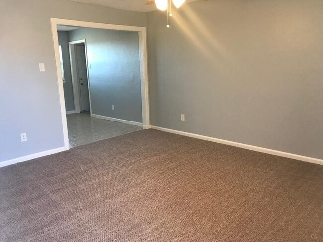 Photo - 4516 Marshall St