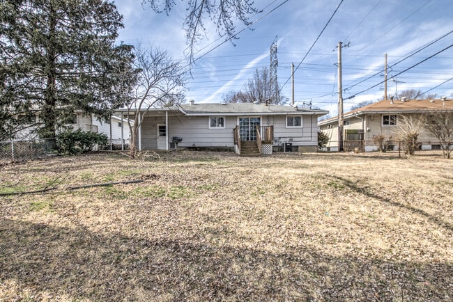 Photo - 1700 Patterson Rd