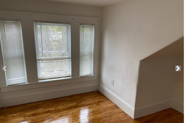 Photo - 24 Dunreath St Unit 2