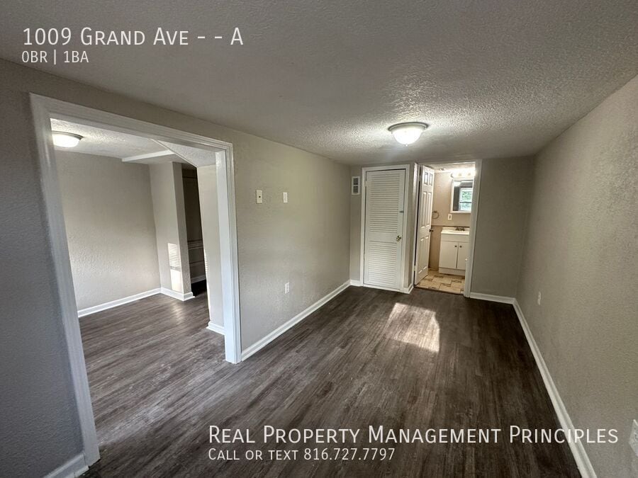 Photo - 1009 Grand Ave Unit A