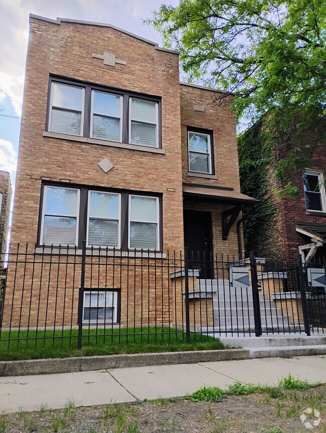 Building Photo - 7256 S Cornell Ave Unit 1 Rental